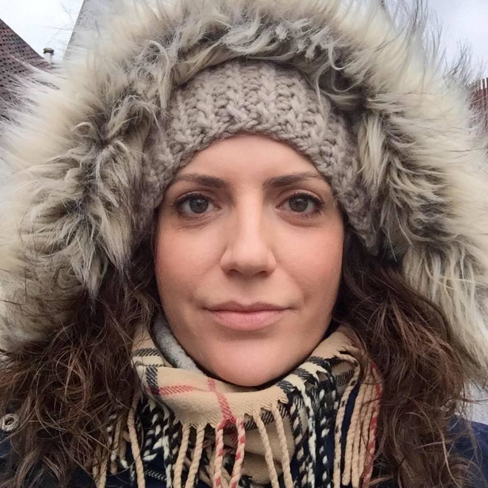 Meet your Posher, Julia